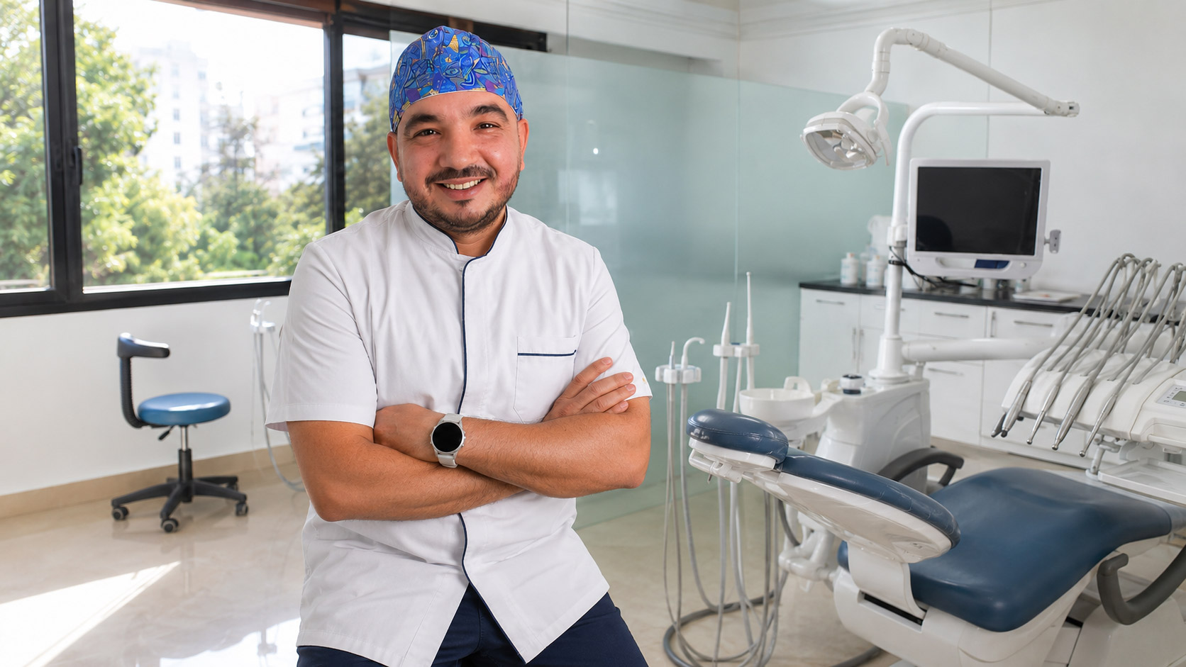 Consultation en implantologie dentaire avec Dr Ahmed Alaoui à Casablanca